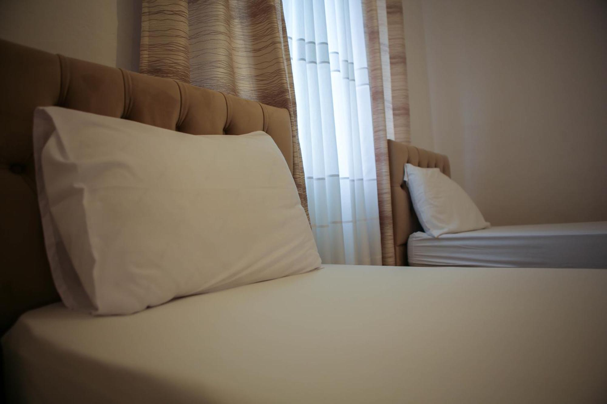 Apartment Jani Саранда Екстер'єр фото